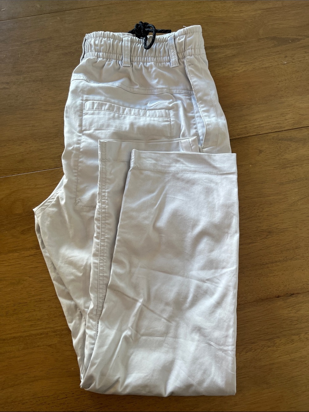 Men's Light White Elastic Waist Golf Pants, Medium